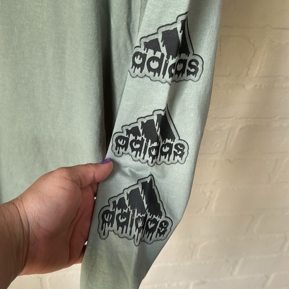 Adidas shirt long sleeve boys large light sage green drip logo 14/16 young mens - Picture 6 of 6